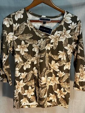 NWT Karen Scott Floral 3/4 Sleeve Top Olive Beige Tropical Print Size S